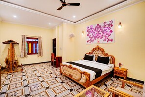 House - Palette Hotel and Resort (Pindra)