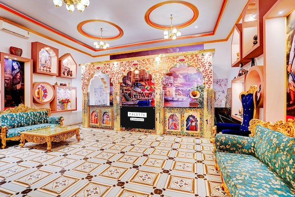 House | Reception - Palette Hotel and Resort (Pindra)