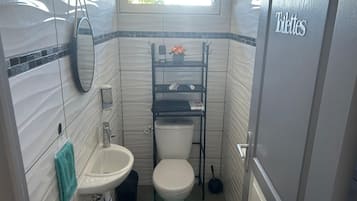 Towels, soap, toilet paper