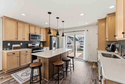 NEW HUGE TOWNHOUSE NEAR INLET BEACH NW NIGHTLIFE RESTAURANTS SEAWALL!