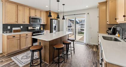 NEW HUGE TOWNHOUSE NEAR INLET BEACH NW NIGHTLIFE RESTAURANTS SEAWALL!