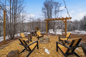 Property grounds - moderno farm house getaway-fire pit game room (Culpeper)