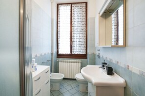 Bathroom - Milano Rho | Rho Apartment (Rho)