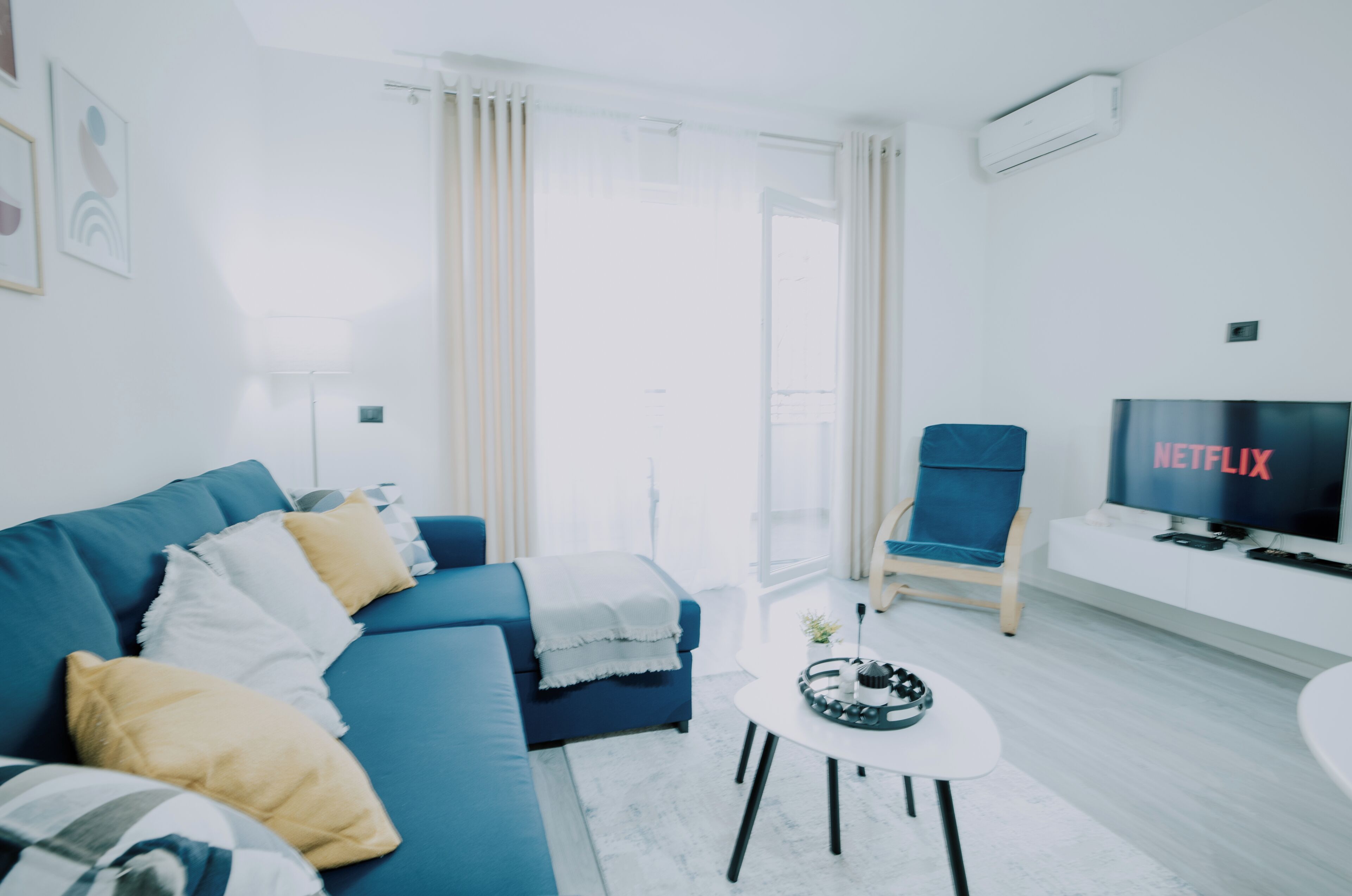 Apartment, 1 Bedroom, Balcony | Living area