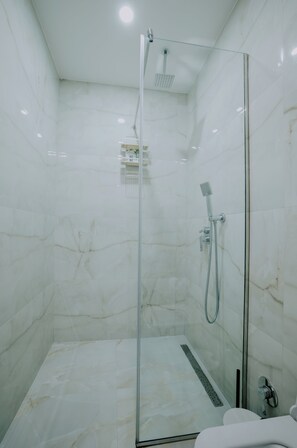 Bathroom - Elrea Living 2 (Tirana)