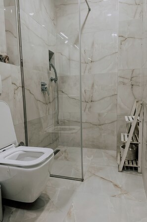 Apartamento, sacada | Banheiro