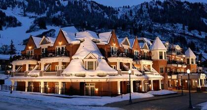 Aspen Mountain Residences - Ski-in/Ski-Out - 1BR Luxury - Mar 20-27, 2027