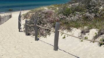 Beach nearby, sun-loungers, beach towels