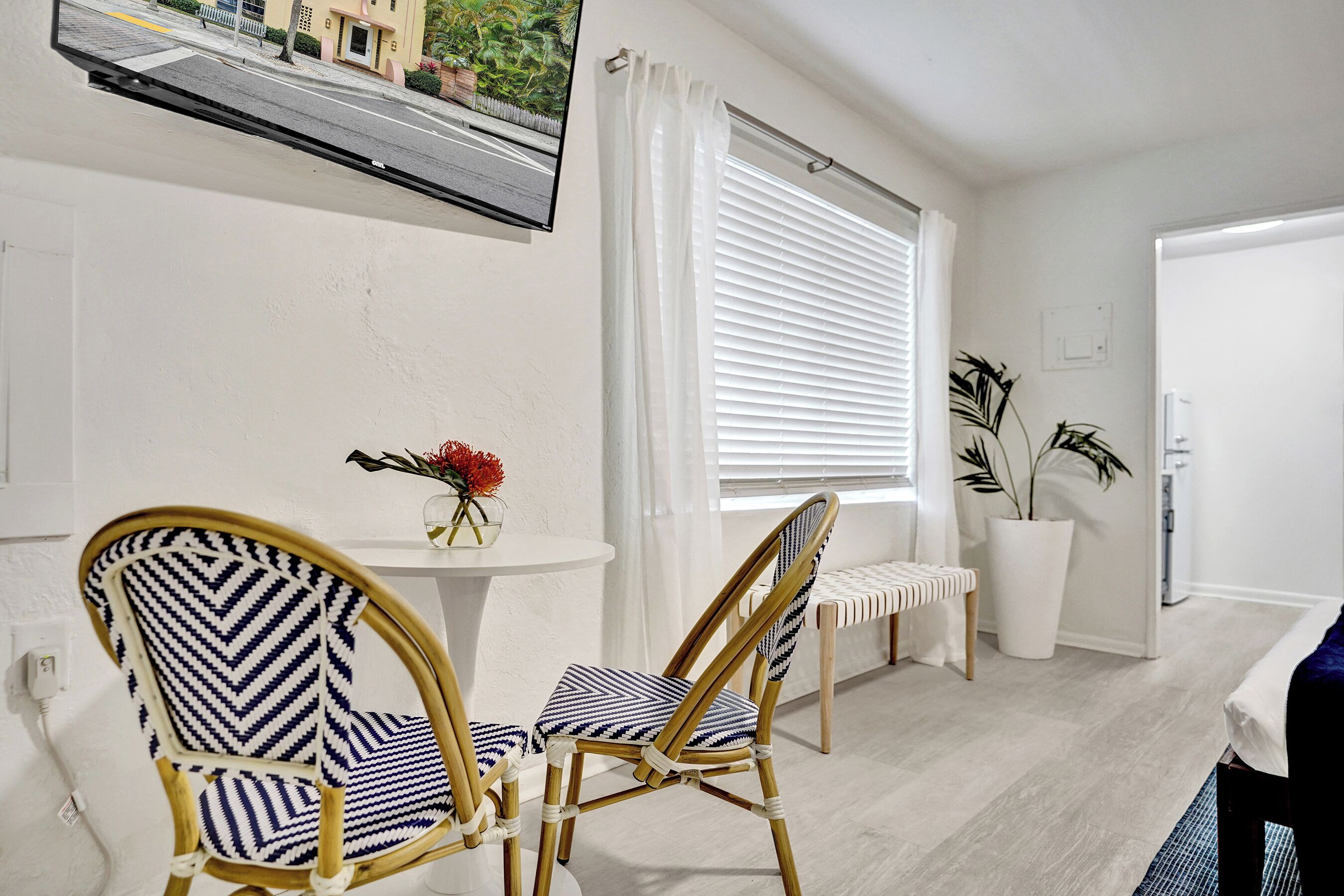 디럭스 스튜디오 스위트