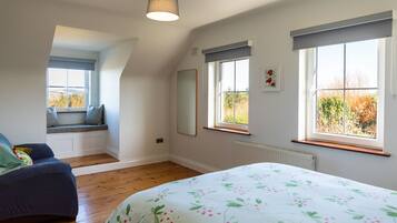 4 chambres, fer et planche Ă repasser, Wi-Fi, draps fournis