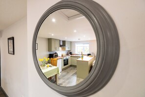 Fridge, microwave, oven, dishwasher - Cosy countryside lodge in quiet surroundings - Pass the Keys (Shrewsbury)