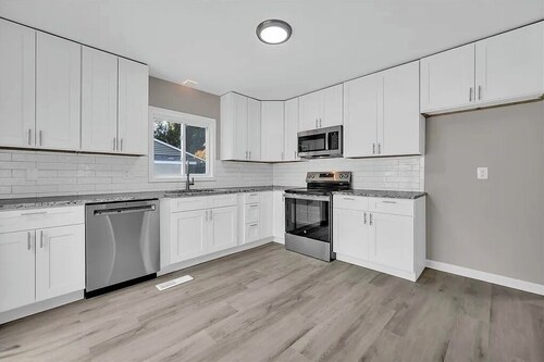 3-bedroom house in brilliant Painesville with AC and fitness room