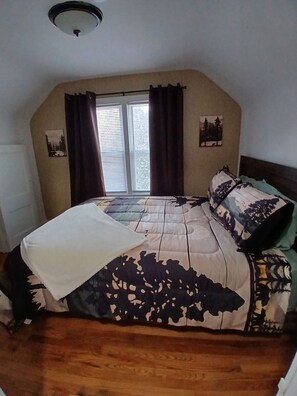 Room - Spacious Country Retreat – Perfect for Families, Groups & Getaways (Plattsburgh)