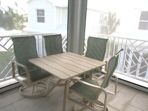 Dining - 4-bedroom house Treasure Cay with boat slip available (Treasure Cay)