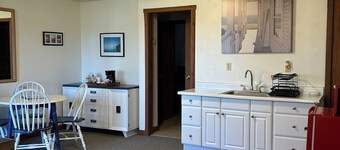 Hilltop Cabin C on Meramec River