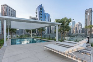 House - Free Housekeeping Visits During Your Stay - Stayshort - Scenic Studio in Business Bay Sleeps 2 With Burj Views (Dubai)