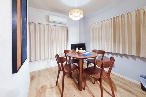 4 minutes walk from Tenga Chaya Station|close to Ranba Shinsei Bridge|straight to Umeda Kanzai Airport|2 rooms|Small building with 52 square meters of floor space|Friends Inn 101