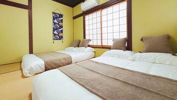 2 bedrooms, desk, free WiFi, bed sheets