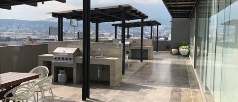 屋外ダイニングエリア