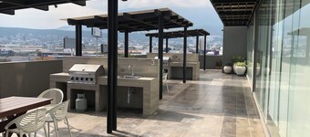 Lovely new 2bedroom apartment. Modern, equipped.