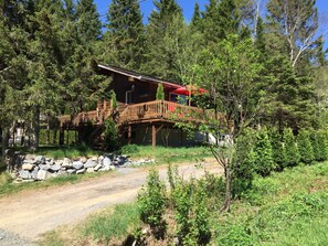 Exterior - Chalet Du Nord (Saint-Adolphe-d'Howard)