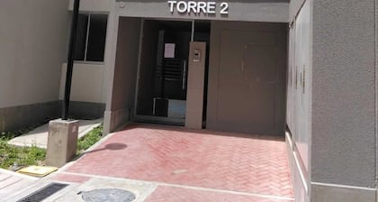 Beautiful brand new apartment, located in the Lomas de la Alameda residential area.