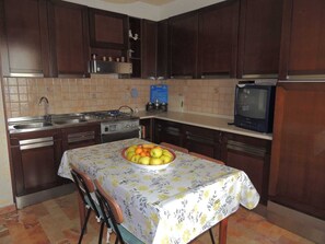 Dining - Vacation apartment in Santa Maria Navarrese, beautiful view (Santa Maria Navarrese)