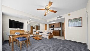 Living area - Honolulu Marathon 12/13/26
Prime Waikiki Beach, heart of marathon festivities (Honolulu)