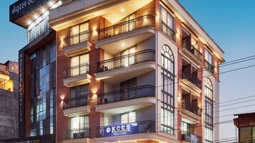 Premier Suite, City View, Executive Level | Exterior