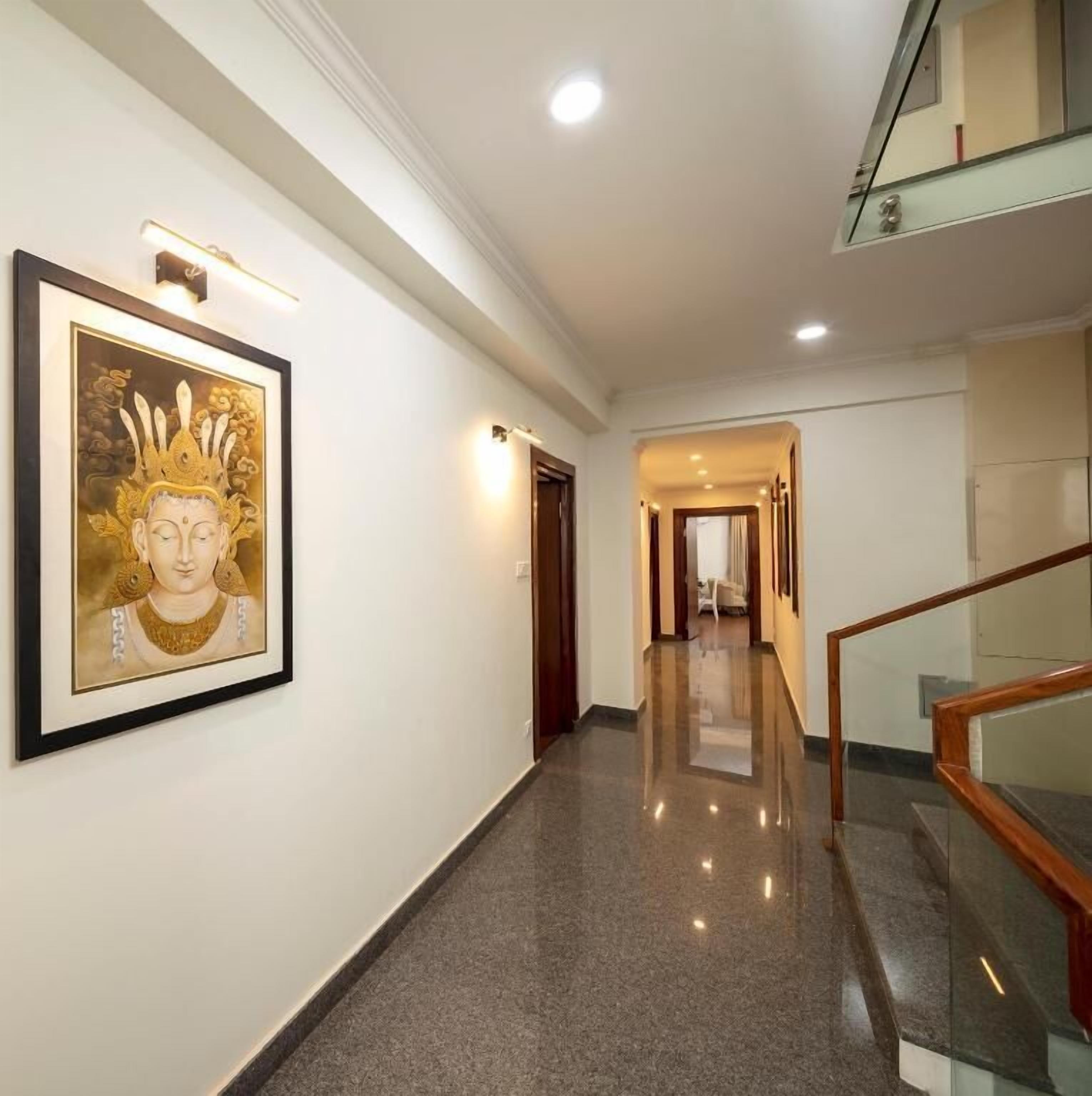 Deluxe Double Room, Balcony, City View | Interior