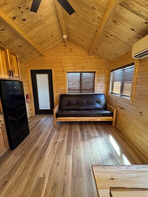 Living area - This 45-foot cabin, a comfortable blend of rustic charm and modern amenities (Virgin)