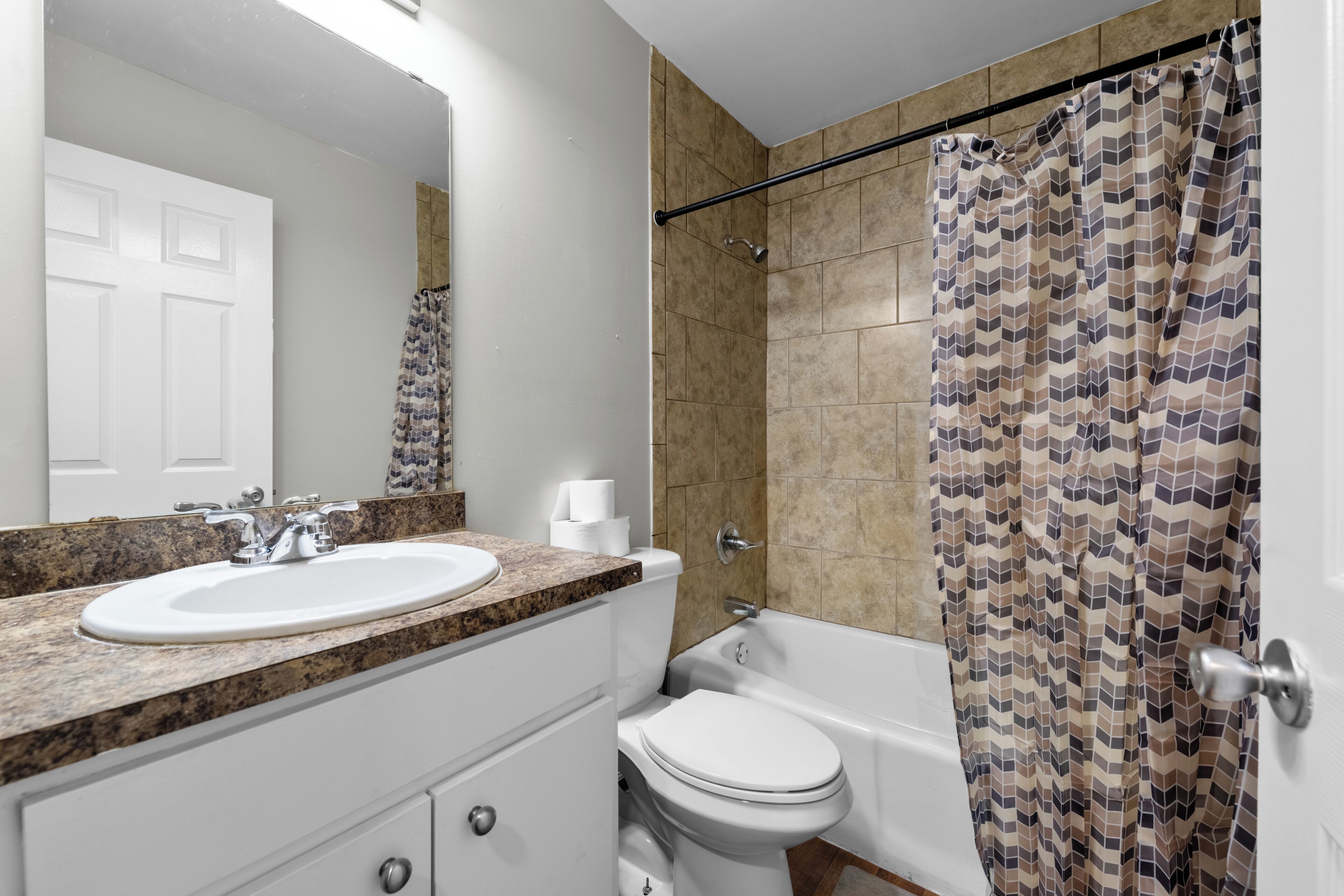 Apartment, 2 Bedrooms, Non Smoking | Bathroom