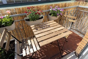 Outdoor dining - Vrbo Property (Roma)