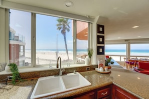 Interior - *New* Ocean Surf View | 2nd Floor Condo w/ AC & Parking (San Diego)