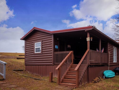 Honey Do lakefront 1-bedroom cabin with Heat and AC in Statts Mills