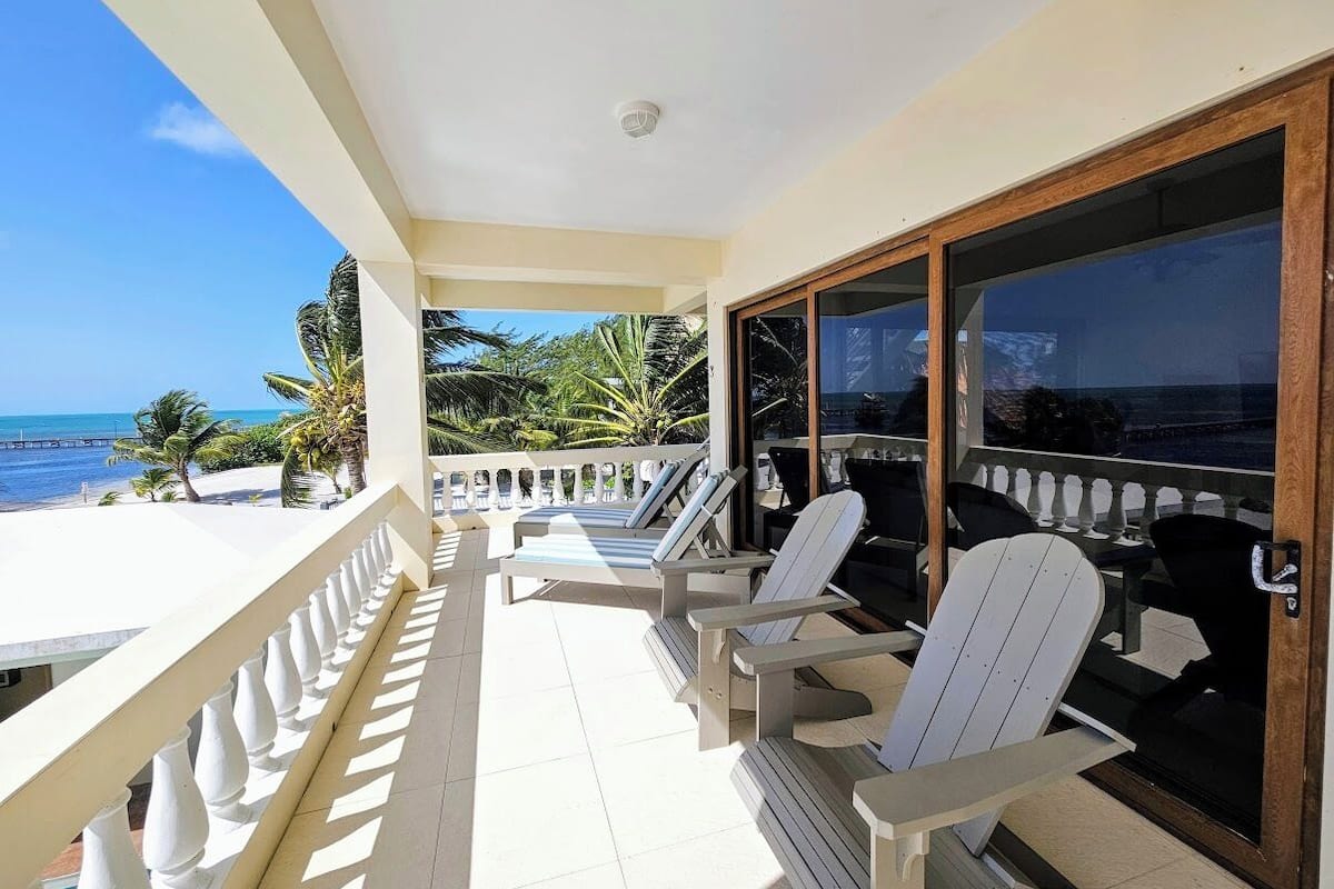 デラックス コンドミニアム バルコニー ビーチビュー