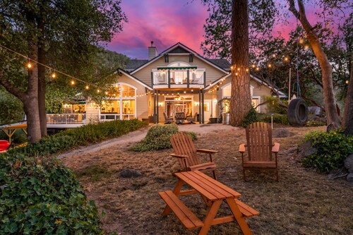 Yosemite Pond Estate - Private Lake, Hot Tub, Game Room & Mountain Views