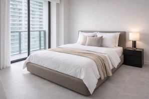 Grand Suite, 1 Bedroom, Balcony, City View | Egyptian cotton sheets, premium bedding, down comforters - The Downtown Escape Suites (Miami)