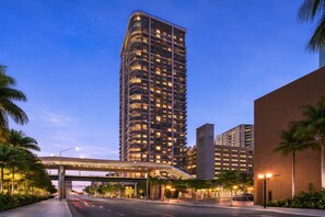 Exterior - The Downtown Escape Suites (Miami)