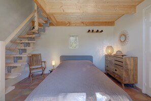 Room - Renovated villa, sea-view pool, air-conditioning, VE loader 8-10 pers. Gulf of St Tropez (Roquebrune-sur-Argens)