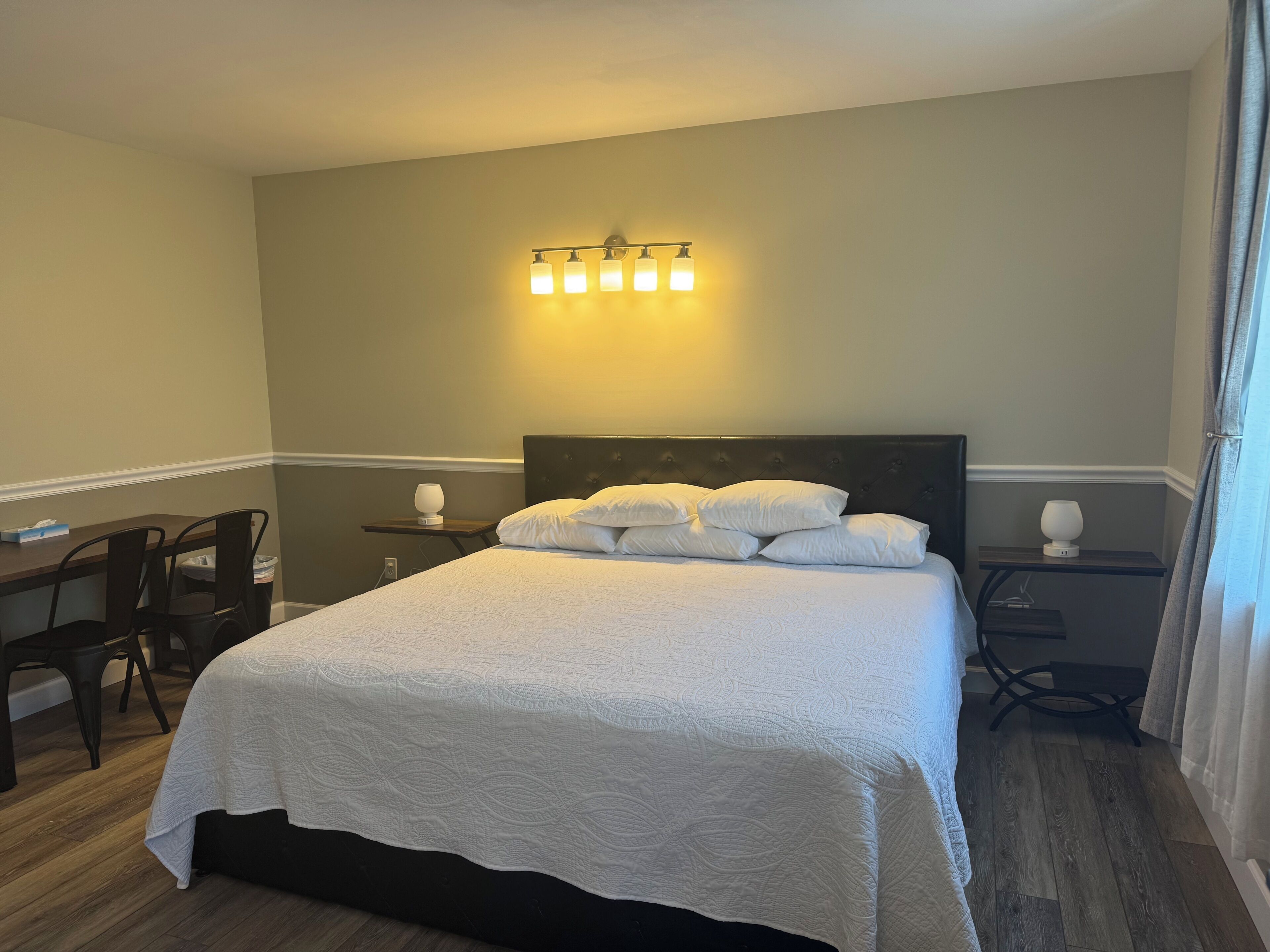 Desk, laptop workspace, blackout drapes, free WiFi
