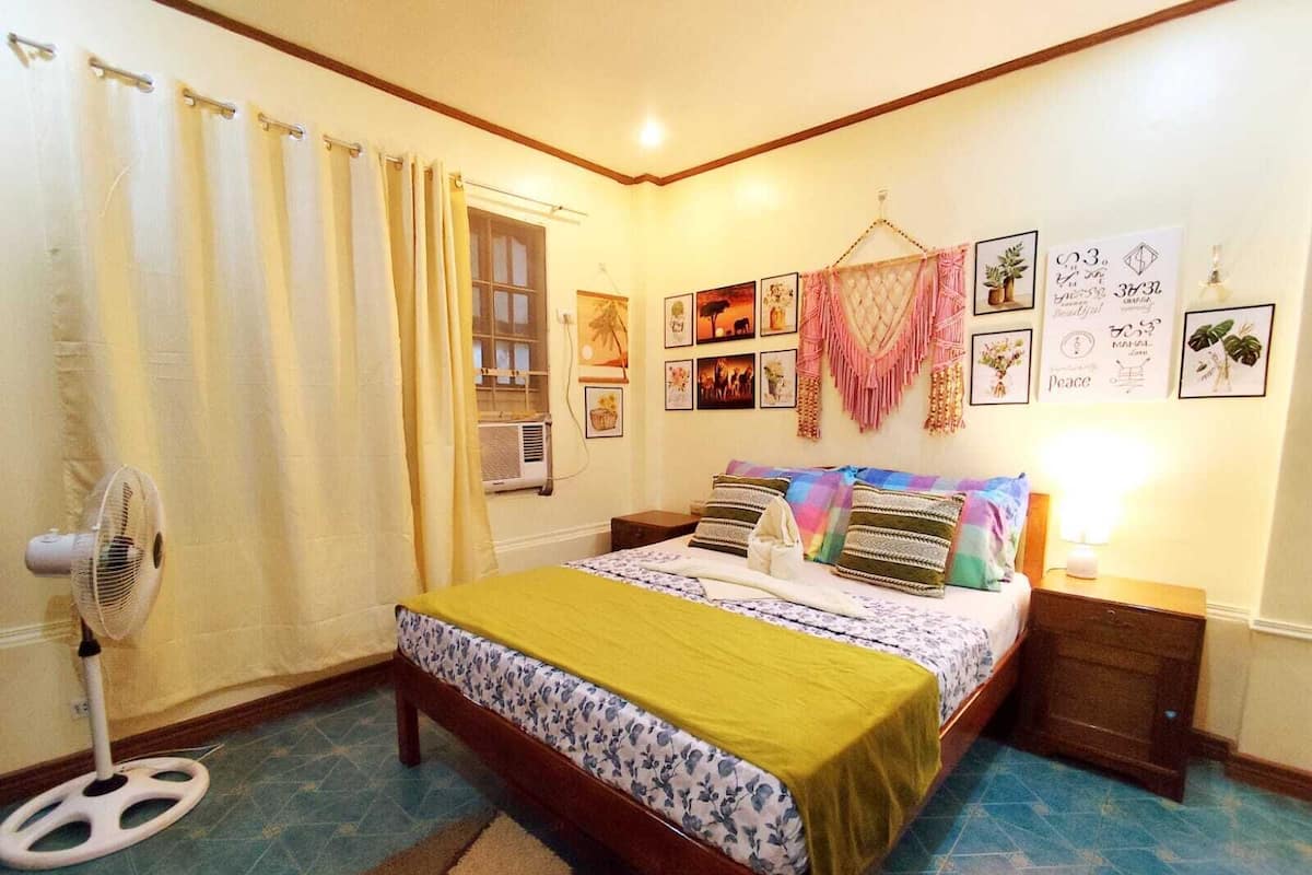 Habitación doble Deluxe, 1 cama Queen size, para no fumadores, baño en la habitación | Wifi gratis
