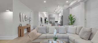 Luxury 5BR NYC Apt w/ AC /Sleeps 10+ /Prime Location