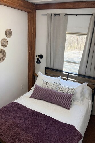 Bourbon Trail Container Home with Hot Tub 🔥 Private Retreat