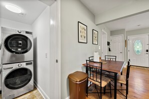 Dining - Cozy 3-bedroom house in welcoming Decatur (Decatur)