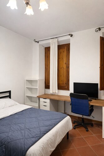 Apartment in the same central market of San Lorenzo, Florence, Italy
