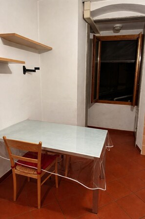 Interior - Apartment in the same central market of San Lorenzo, Florence, Italy (Firenze)