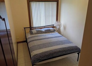 Room - Pet-Friendly Beach House | 5 Min Walk to Sand (Callala Beach)