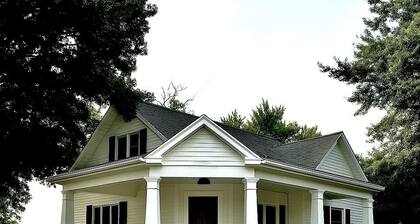 Farmhouse Comfort on Acreage Near Rathbun Lake