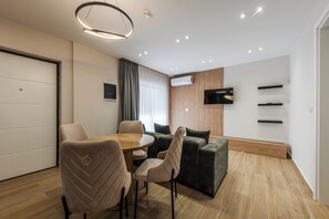 Interior - Sea La Vie Apartment (Golem)